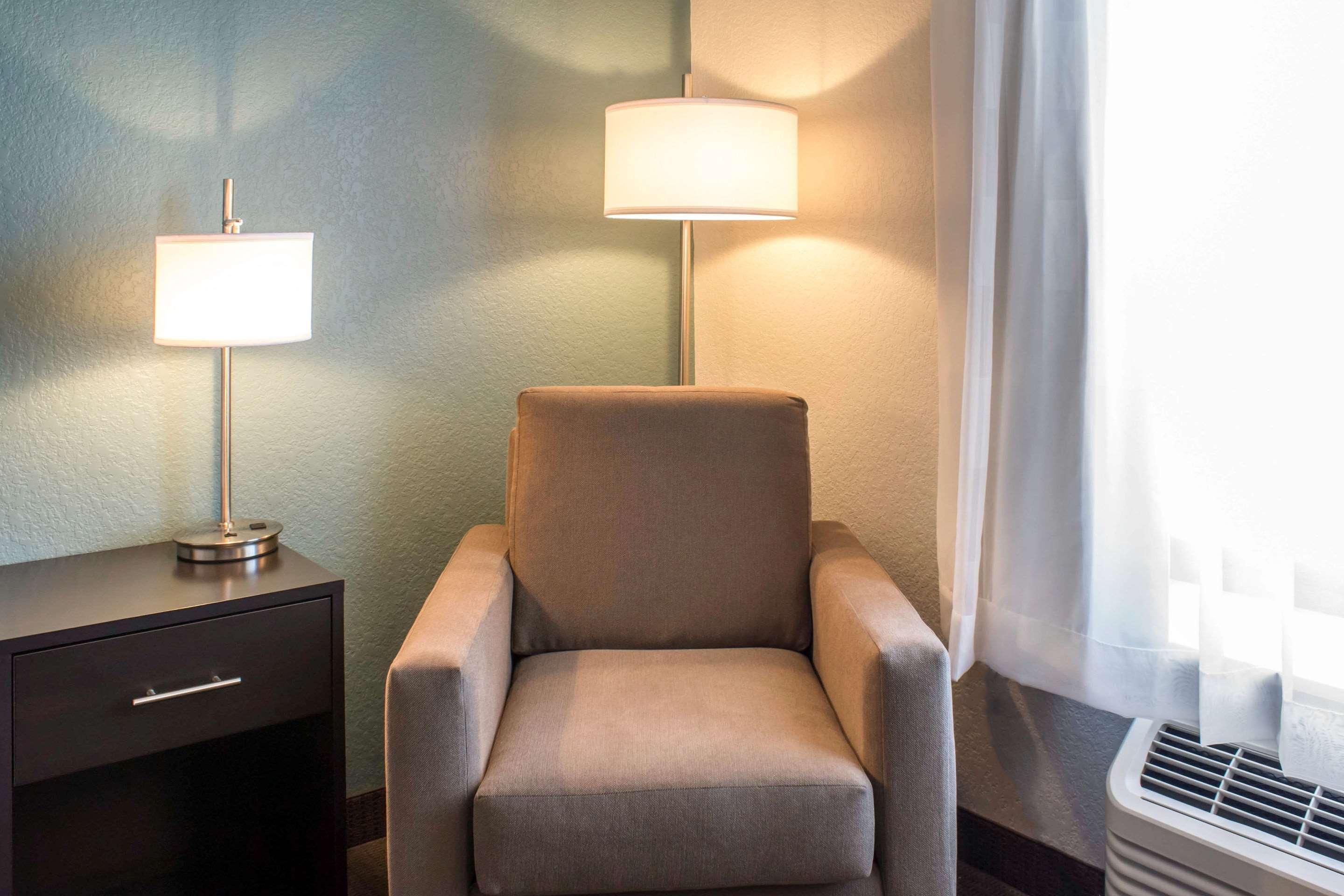 Sleep Inn & Suites Fort Dodge Kültér fotó